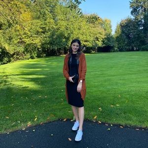 Meet your Posher, Sara